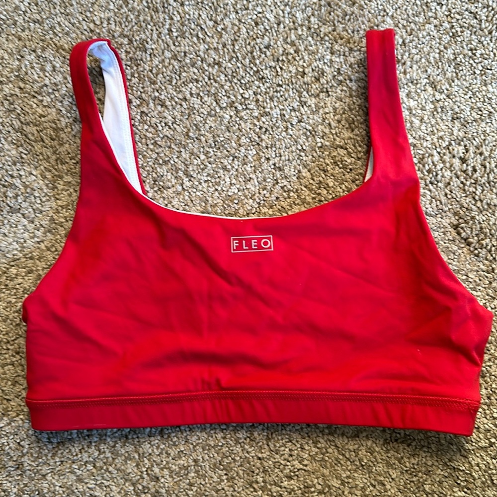Fleo sports bra